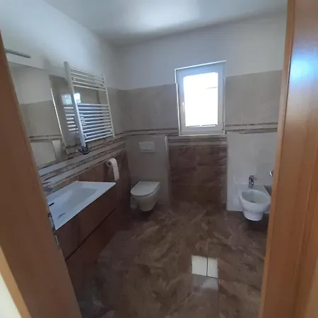 Hisa Rudi Apartman