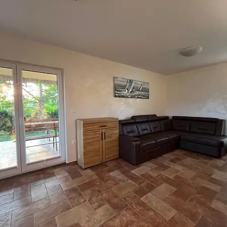 Hisa Rudi Apartman Pobegi