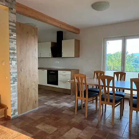 Hisa Rudi Apartman